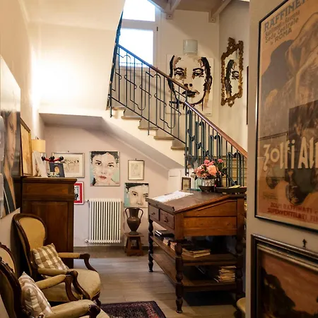 Al Battistero Luxury Oda ve Kahvaltı