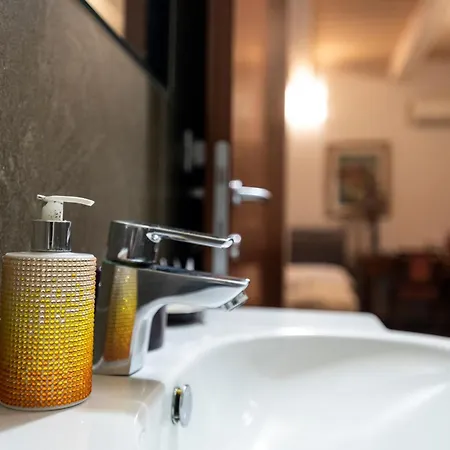 Al Battistero Luxury Oda ve Kahvaltı