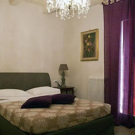 Al Battistero Luxury Oda ve Kahvaltı