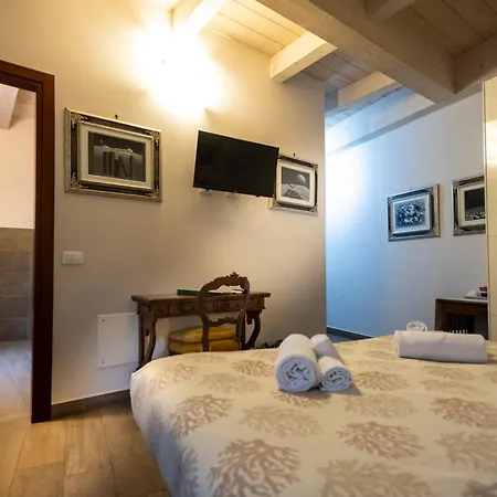 Al Battistero Luxury Bed & Breakfast 2*