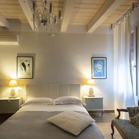 Bed and breakfast Al Battistero Luxury Rávena