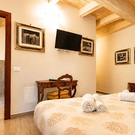 Al Battistero Luxury Bed and breakfast 3*