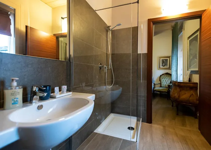 Alojamento de Acomodação e Pequeno-almoço Al Battistero Luxury 3*