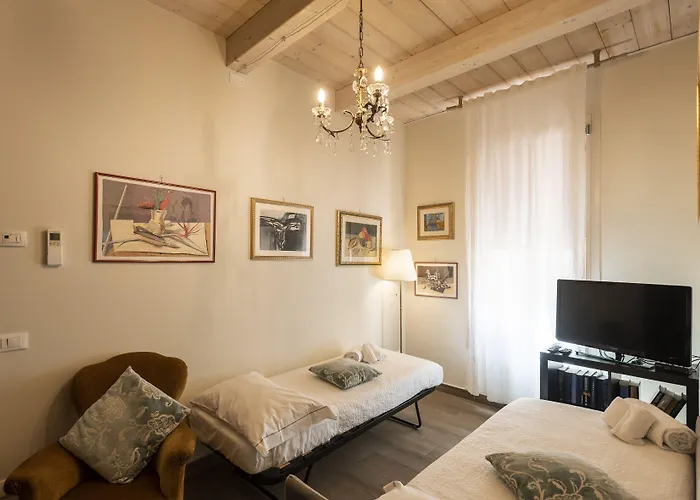 Al Battistero Luxury Alojamento de Acomodação e Pequeno-almoço 3*